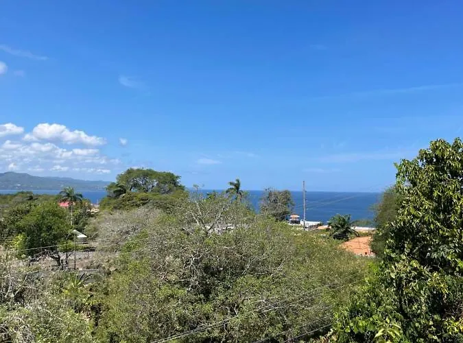 Free Airport Pickup 5 Minutes From Airport And Montego Bay