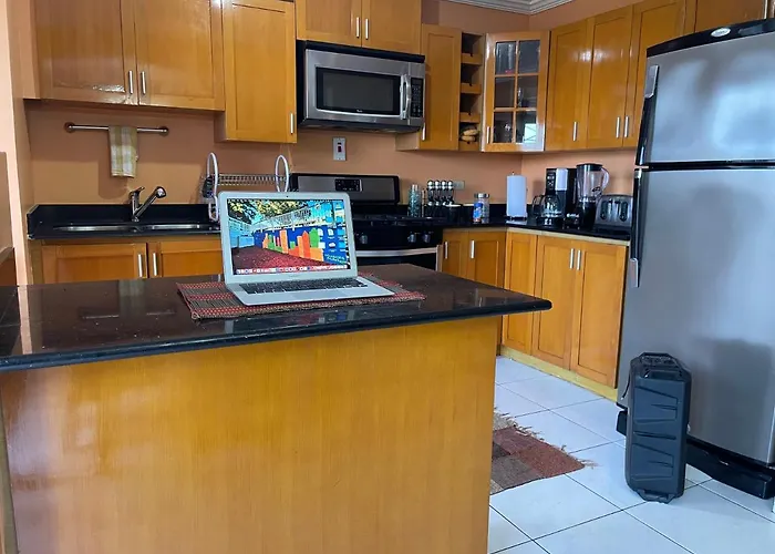 Apartment Free Airport Pickup 5 Minutes From Airport And *