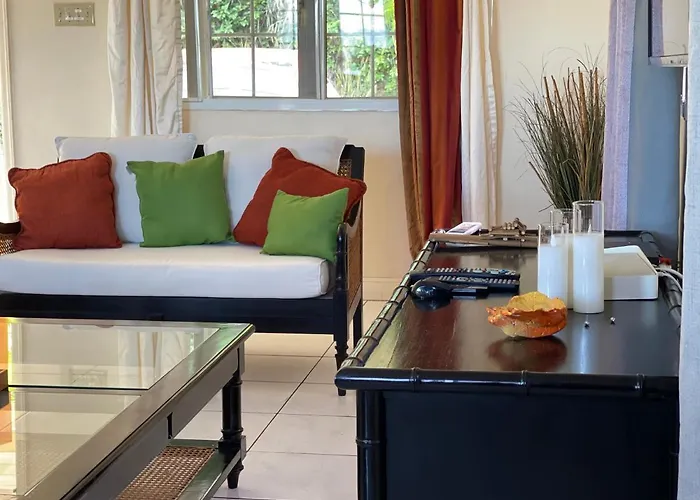 Free Airport Pickup 5 Minutes From Airport And Apartment