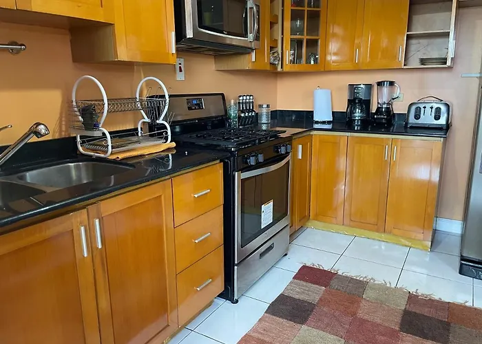 Apartment Free Airport Pickup 5 Minutes From Airport And
